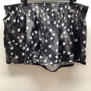 Nike Size 3X Women’s Black and White Stars Print. Standard Fit